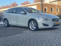 Volvo V60 - 2.0 D3