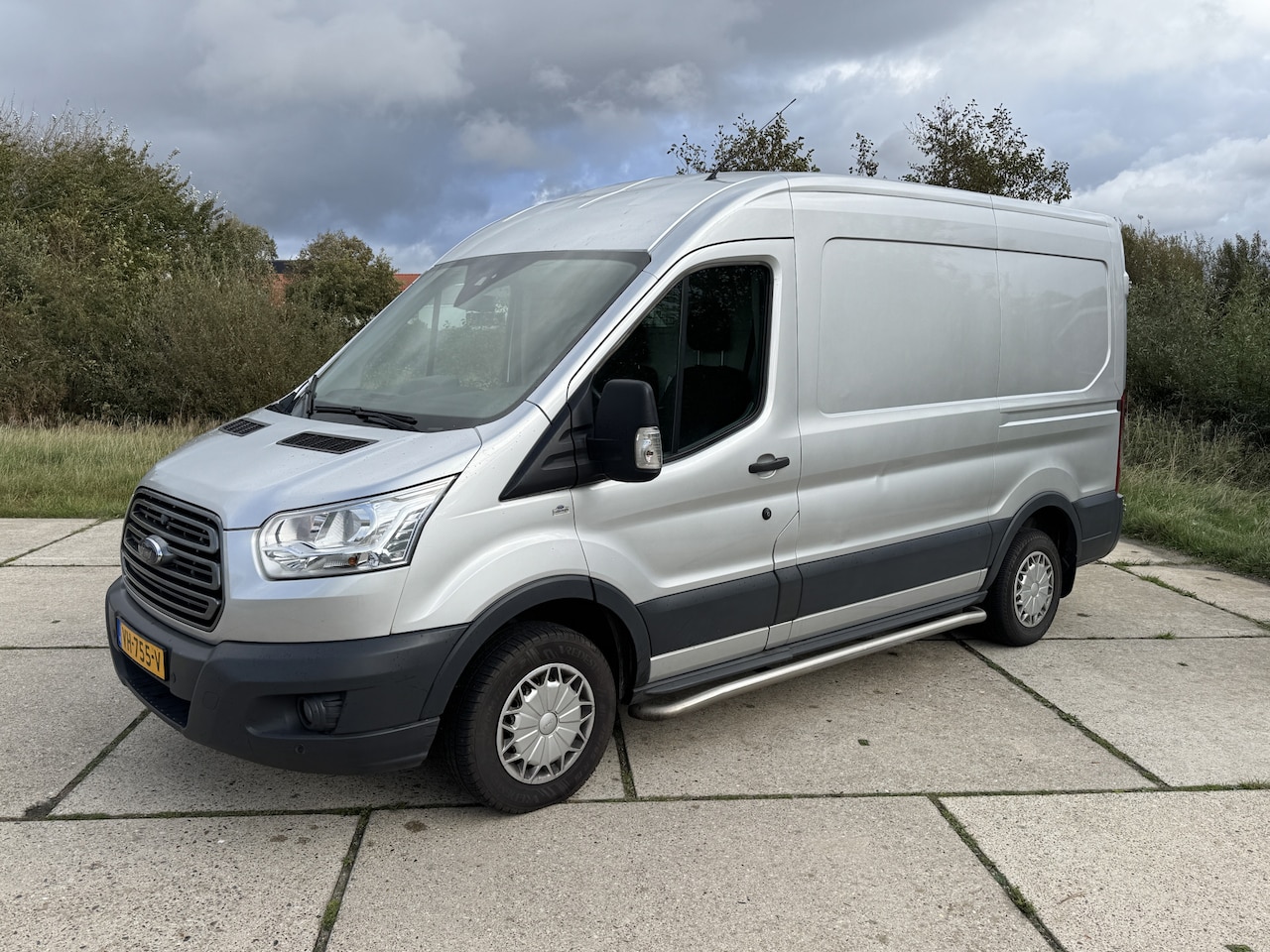 Ford Transit - 2.2Tdci 74KW L2 H2 airco 3 zits trekhaak EURO 5 - AutoWereld.nl