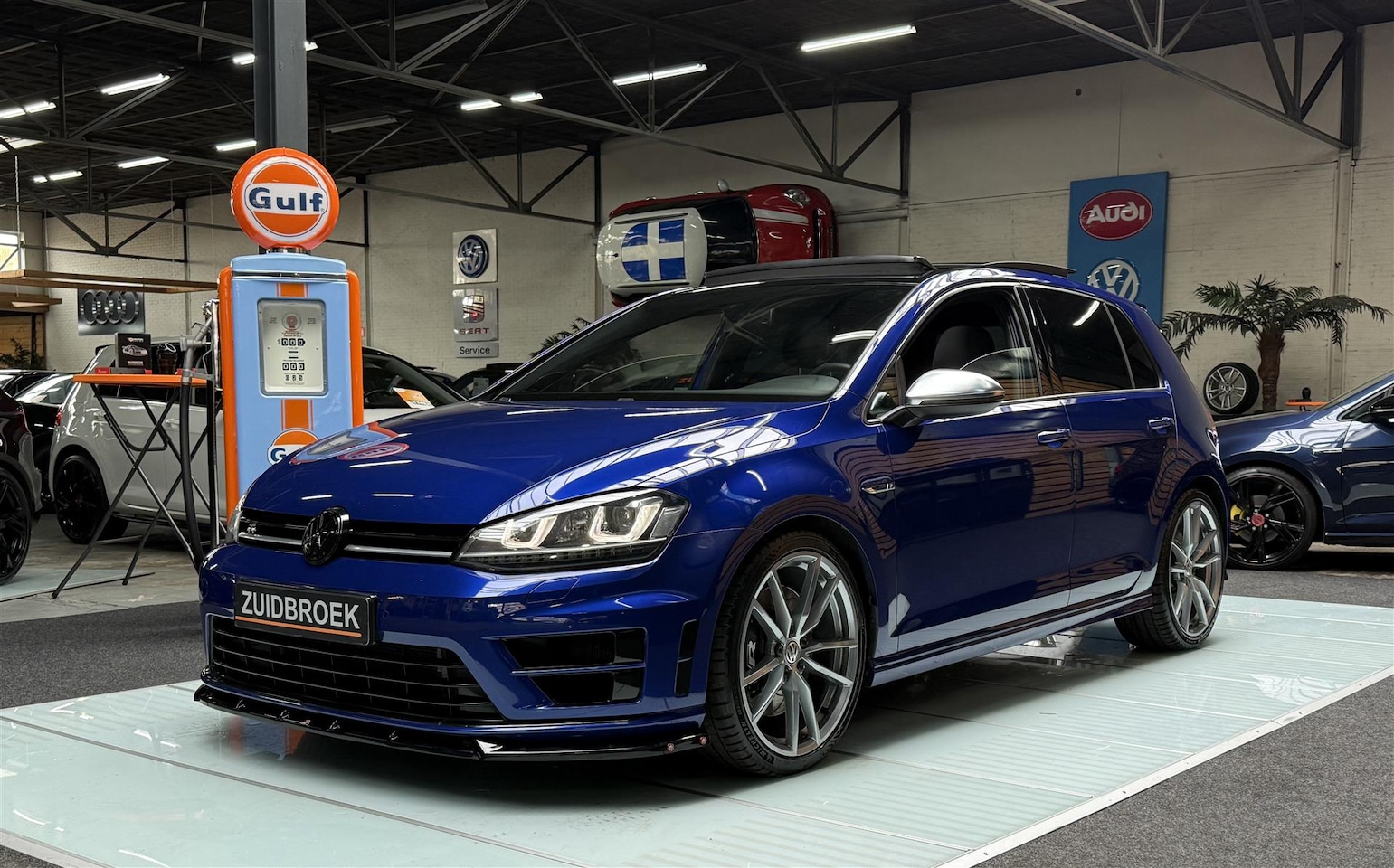 Volkswagen Golf - 2.0 R 301PK DSG Vol opties!! DYNAUDIO!! D Pano!! Cruise!! Maxton!! - AutoWereld.nl