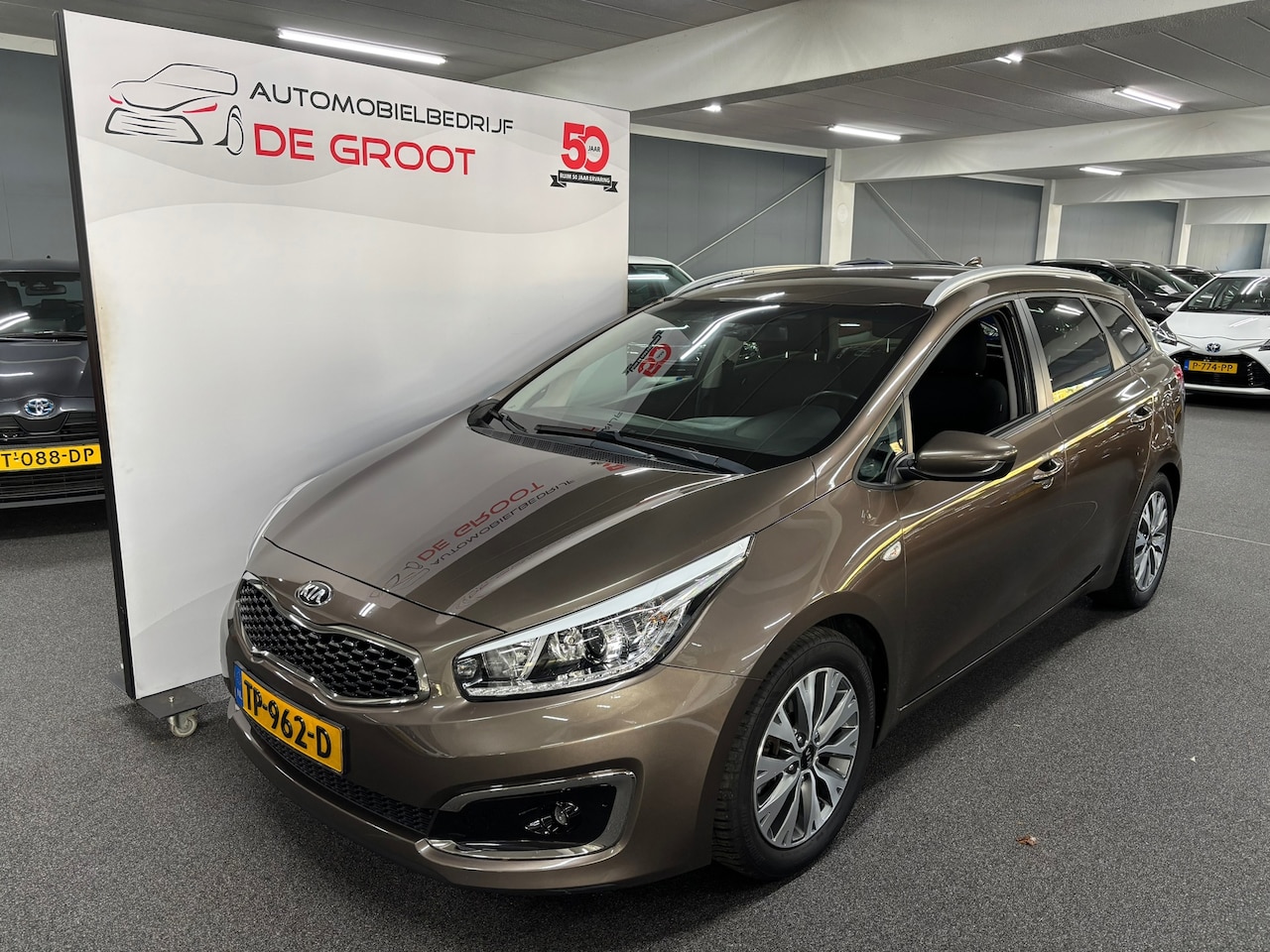 Kia Cee'd Sportswagon - 1.0 T-GDi Design Edition met Trekhaak, Navigatie en Achteruitrijcamera - AutoWereld.nl
