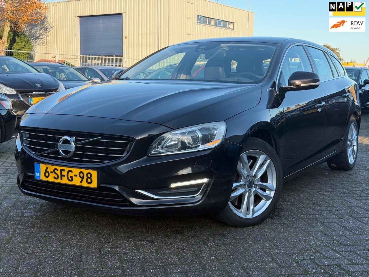 Volvo V60 - 2.4 D6 AWD Plug-In Hybrid Summum 2.4 D6 AWD Plug-In Hybrid Summum - AutoWereld.nl