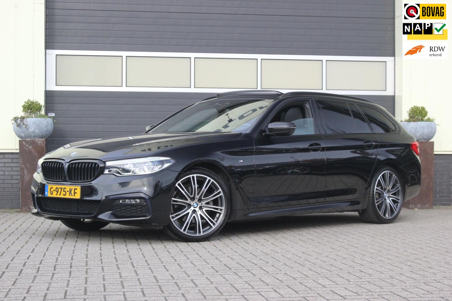 BMW 5-serie Touring - 520i High Executive Edition M Sport | Trekhaak | - AutoWereld.nl