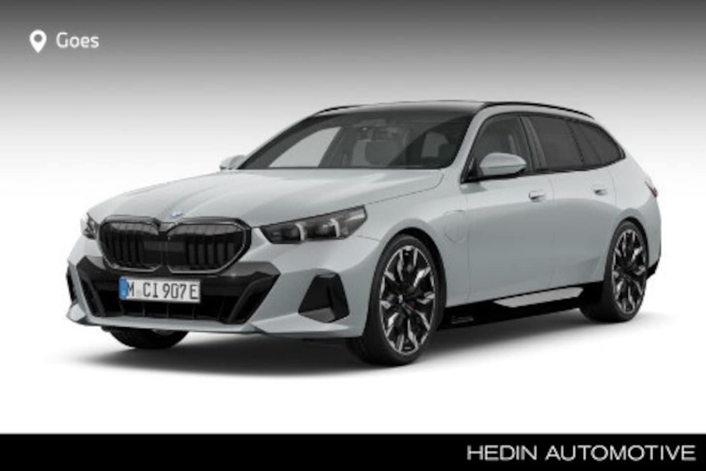 BMW 5-serie Touring - 530e M Sport Edition M-Sport Pro | 21 inch | Trekhaak | Panoramadak | Comfort Pack | - AutoWereld.nl