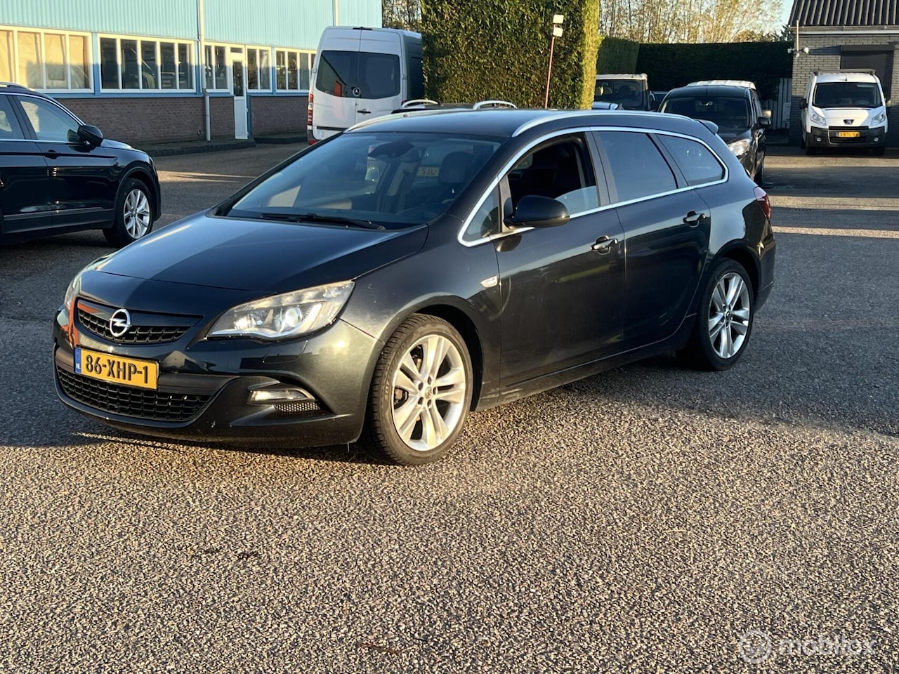 Opel Astra Sports Tourer - 1.4 Turbo Sport *Koppaking defect* - AutoWereld.nl
