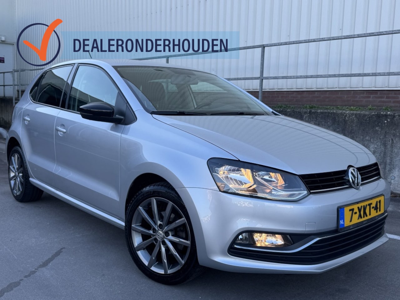 Volkswagen Polo - 1.2 TSI First Edition | Netjes | Sportstoelen | Bluetooth - AutoWereld.nl