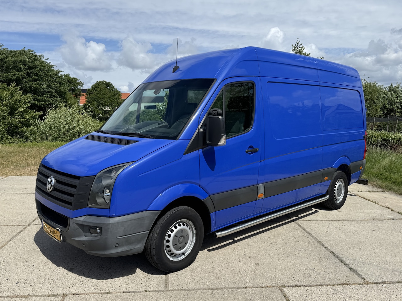 Volkswagen Crafter - 2.0 TDI 109pk L2 H2 airco cruise EURO 5 - AutoWereld.nl
