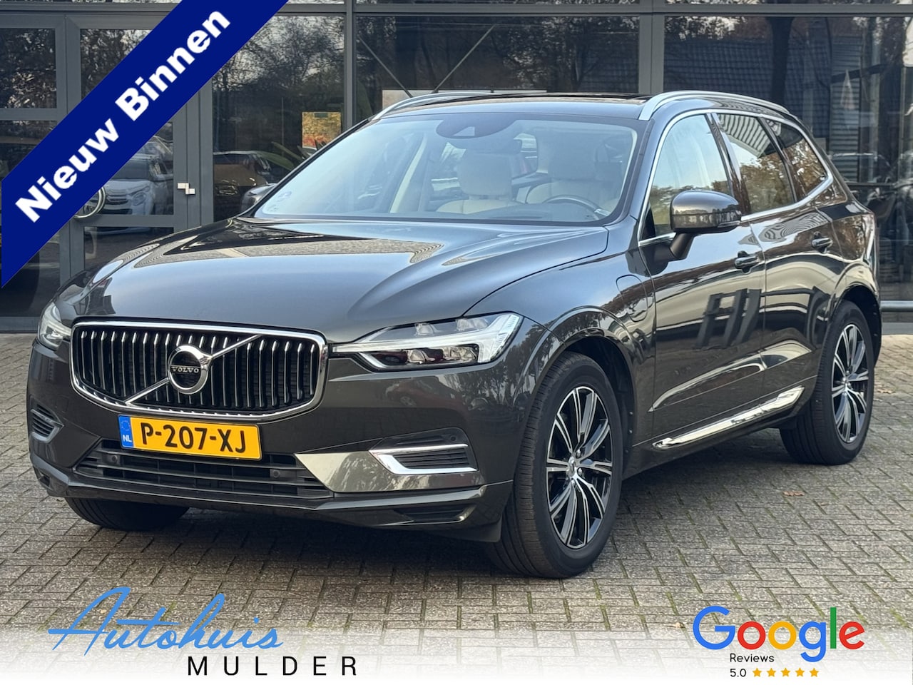 Volvo XC60 - 2.0 T8 Twin Engine AWD Inscription Luchtvering/Trekhaak/Pano/Leer/LED - AutoWereld.nl