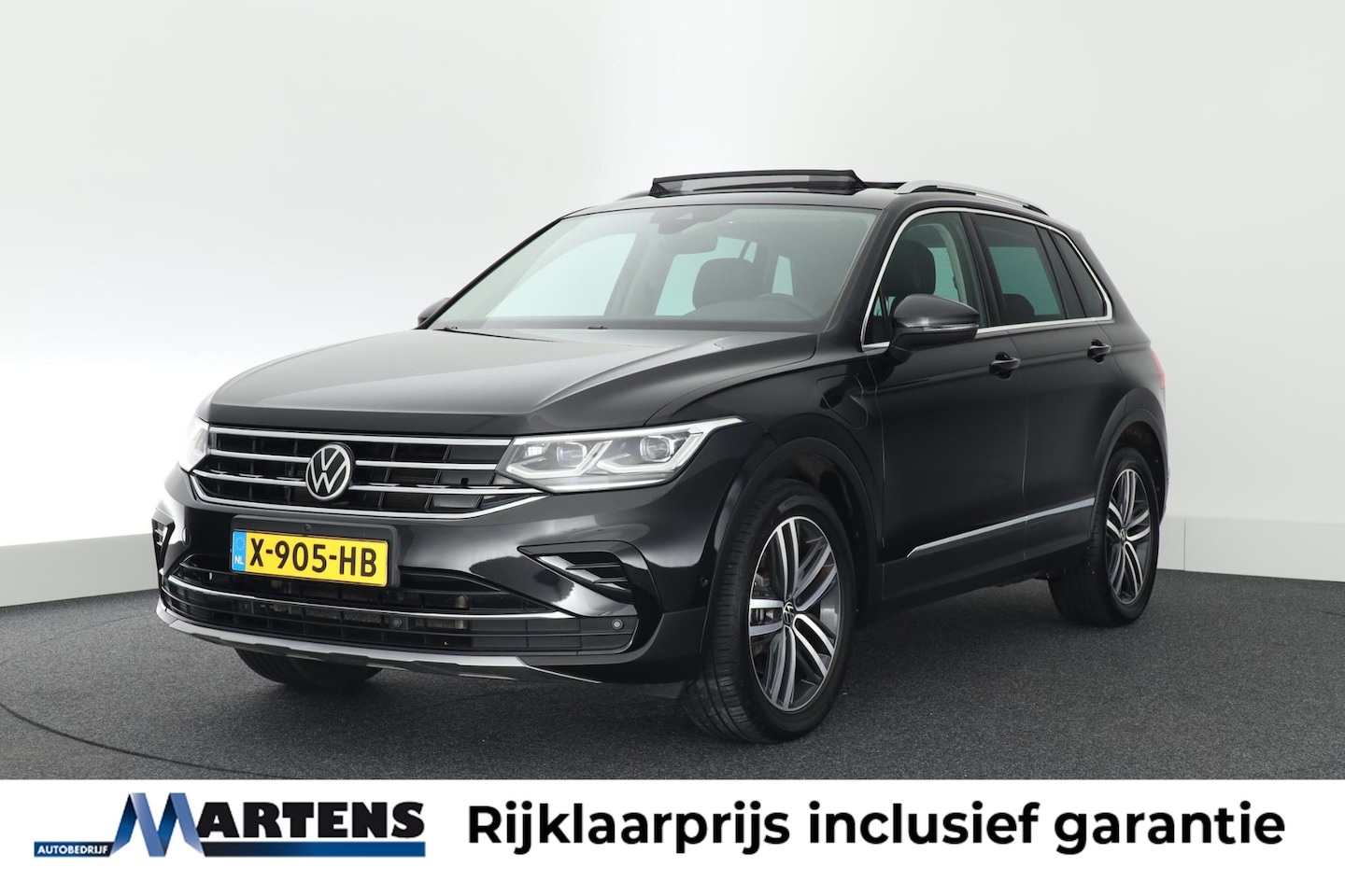 Volkswagen Tiguan - 1.4 TSI 245pk eHybrid Elegance Trekhaak 360Camera Leder Panoramadak - AutoWereld.nl