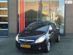 Opel Corsa - 1.4-16V Edition *AIRCO* *TREKHAAK
