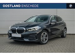 BMW 1-serie - 118i Sport Line Automaat / Sportstoelen / LED / Airconditioning / Cruise Control / PDC / L