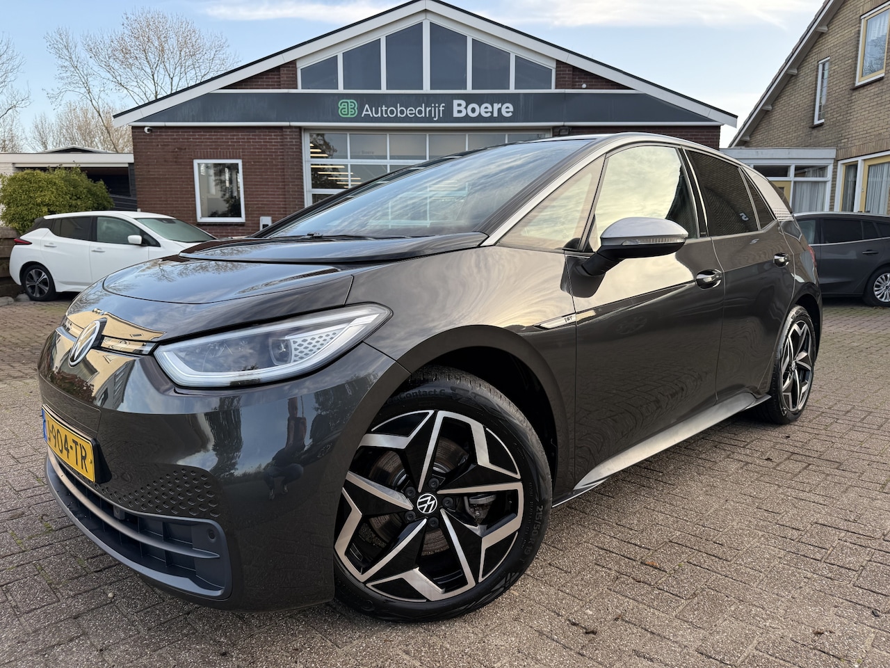 Volkswagen ID.3 - First Plus 58 kWh Camera, Android/Carplay, 19''Lmv - AutoWereld.nl