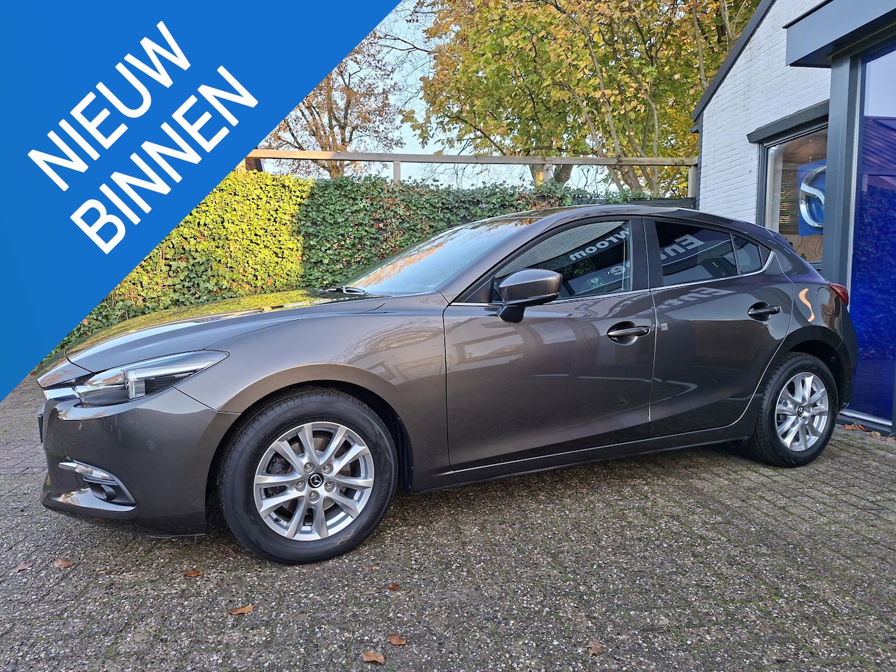 Mazda 3 - 2.0 SkyActiv-G 120 SkyLease 2.0 SkyActiv-G 120 SkyLease+ - AutoWereld.nl