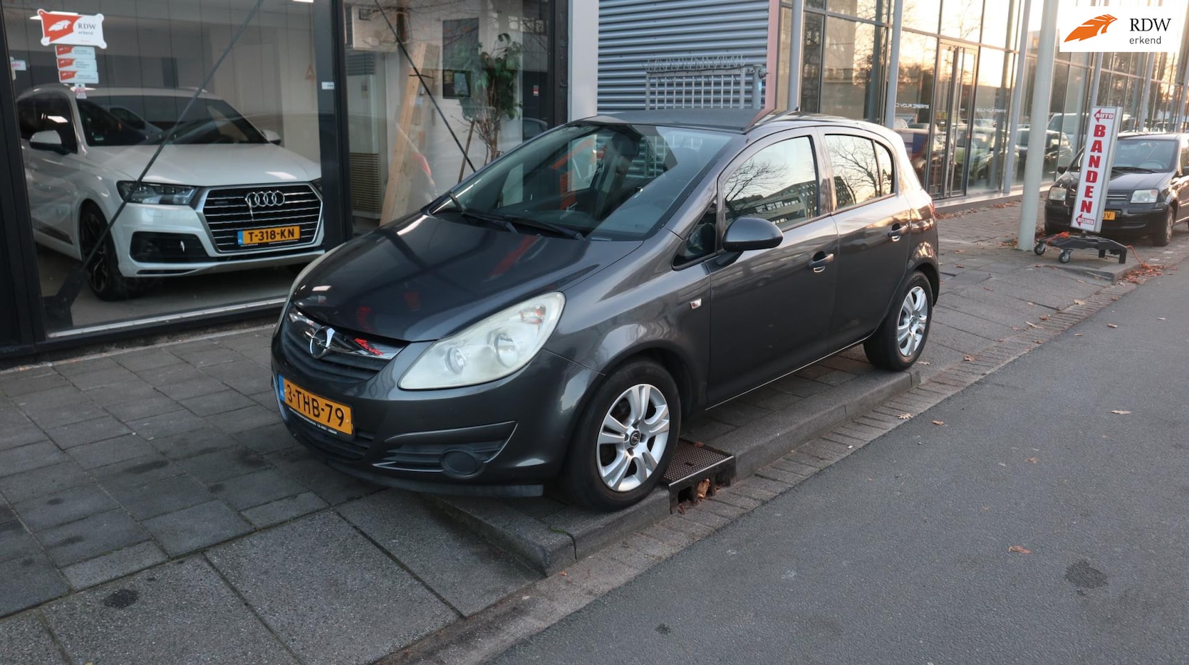 Opel Corsa - 1.2-16V '111' Edition NIEUWE KETTING?ACHTERUITRIJ CAMERA - AutoWereld.nl
