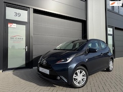 Toyota Aygo - 1.0 VVT-i x-play|1e eigenaar|Weinig km|Camera|5D