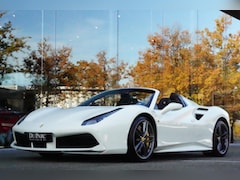 Ferrari 488 - 3.9 Spider HELE Passenger Display Carbon Lifting