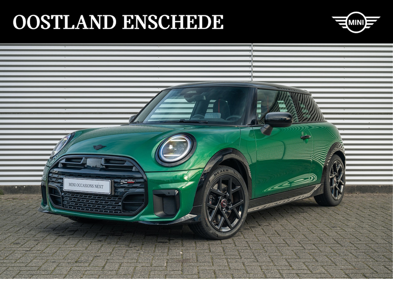MINI Cooper S - Hatchback Automaat / John Cooper Works / Panoramadak / JCW Sport Stoel / Adaptief onderste - AutoWereld.nl