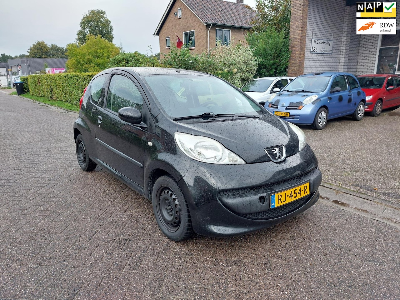 Peugeot 107 - 1.0-12V XR 1.0-12V XR, met werk, schakelt moeilijk - AutoWereld.nl