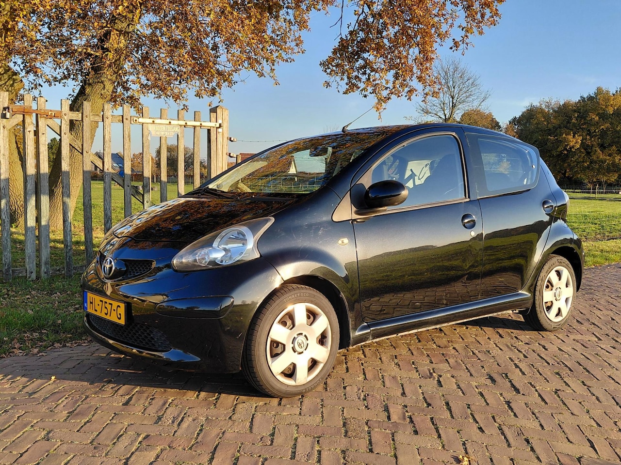 Toyota Aygo - 1.0-12V Cool 1.0-12V Cool - AutoWereld.nl