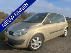 Renault Scénic - 1.6-16V Privilège Luxe