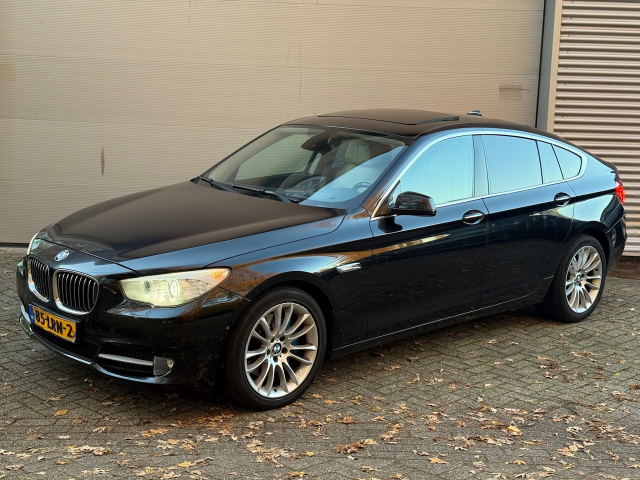 BMW 5-serie Gran Turismo - 535i Executive l Pano l Camera l Headup l Navi l Rijdt en Schakelt goed - AutoWereld.nl
