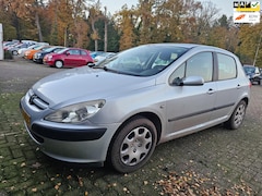 Peugeot 307 - 1.6-16V XT