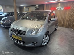 Toyota Yaris - 1.3 VVTi Luna MMT / Automaat / Airco / TOP Staat