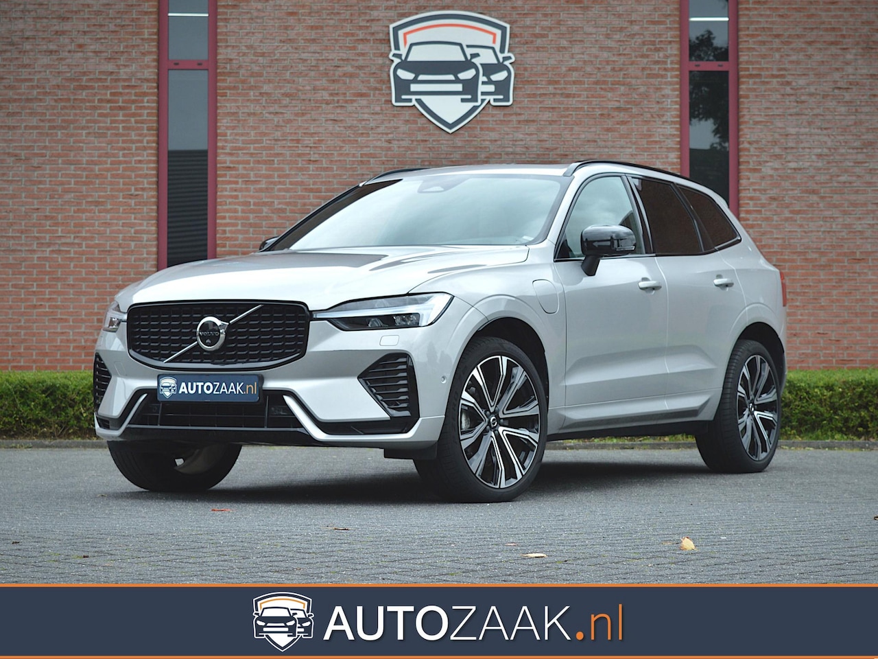 Volvo XC60 - 2.0 T6 Plug-in hybrid AWD R-Design - AutoWereld.nl