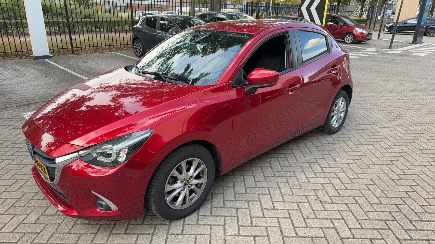 Mazda 2 - 1.5 Skyactiv-G TS+ | climate control | Cruise control | Parkeersensoren | - AutoWereld.nl