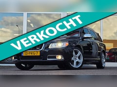 Volvo V70 - 2.0T R-Edition 3e Eigenaar Trekhaak Lerenbekleding Navi Mooi