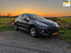 Peugeot 207 - 1.6 VTi Première, Navigatie, APK 28-11-2026