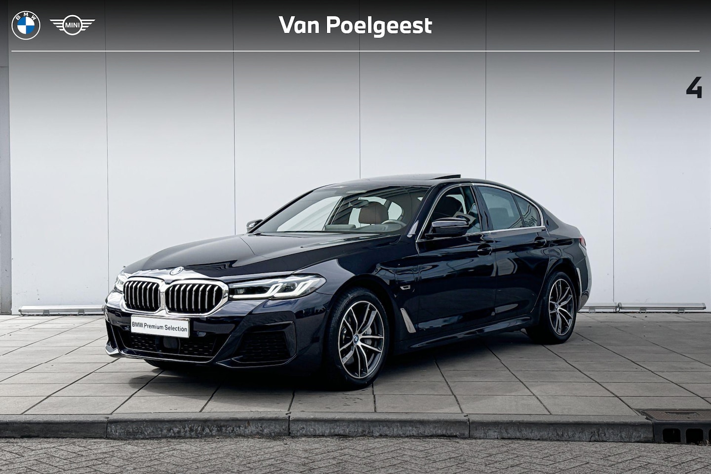 BMW 5-serie - Sedan 545e xDrive M-Sport Co-Pilot Pack / Schuif- Kanteldak / Comfort Acces / Volledig Ind - AutoWereld.nl