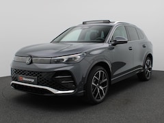 Volkswagen Tiguan - 1.5 eHybrid R-Line Edition 272PK DSG Pano-Schuifdak, Trekhaak, Lederen Bekleding, 360gr. c