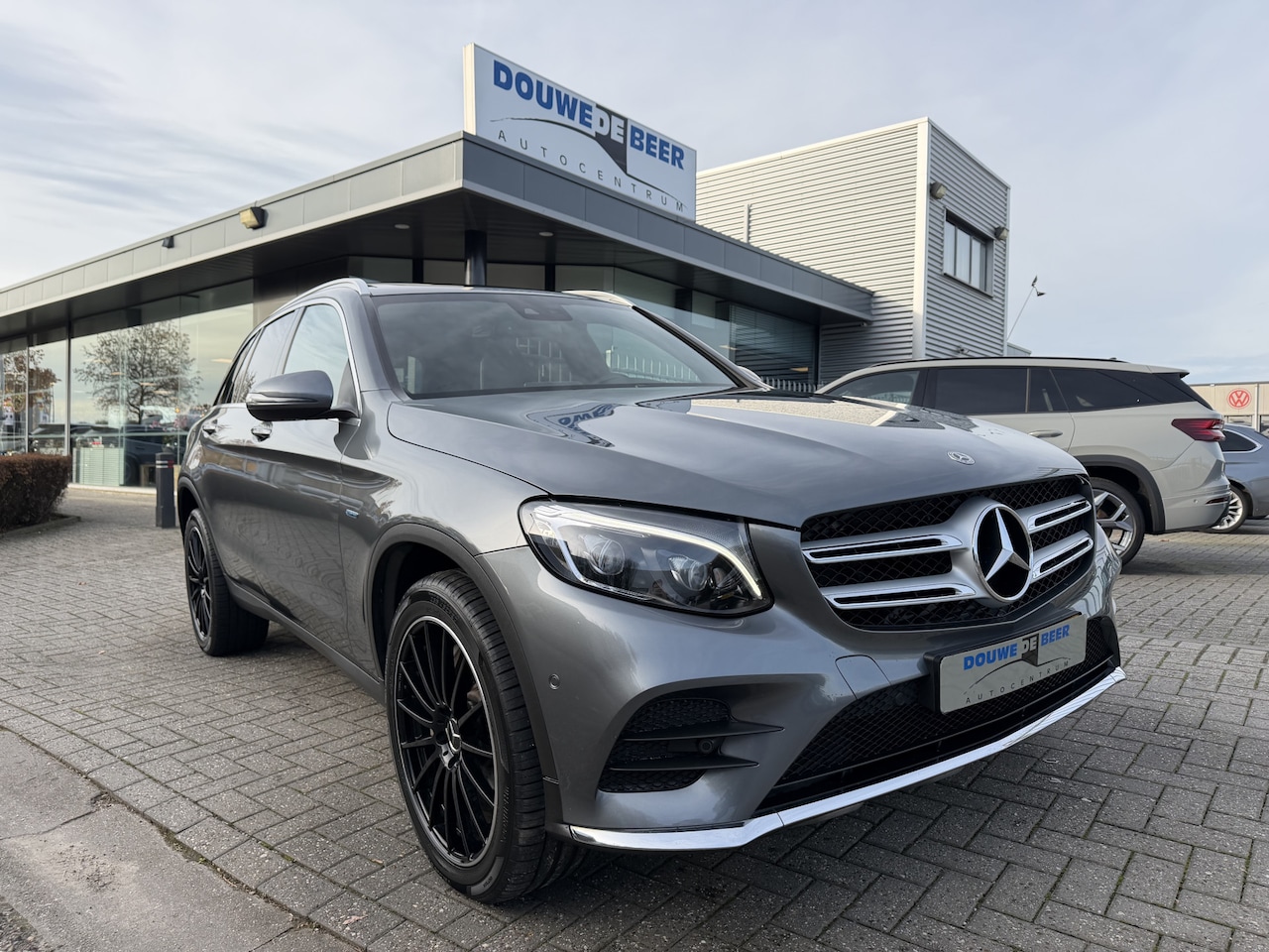 Mercedes-Benz GLC-klasse - 350e 4MATIC Business Solution AMG 350e 4MATIC Business Solution AMG Pano dak, Licht pakket, Navi - AutoWereld.nl