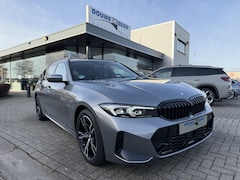 BMW 3-serie Touring - 320e M sport Pano-Dak | Trekhaak | Adapt. Cruise | Stoelverw. |