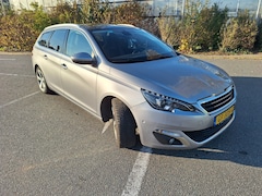 Peugeot 308 SW - 1.2 PureTech Allure Nav; trekhaak; Allseasonbanden