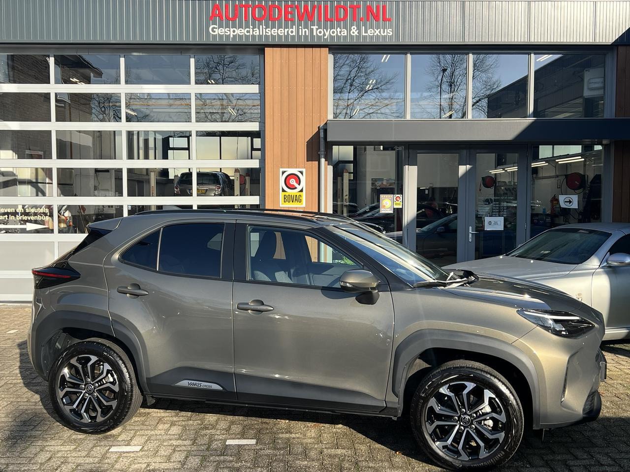 Toyota Yaris Cross - 1.5 Hybrid 115 Style A/T + FABRIEKSGARANTIE - AutoWereld.nl