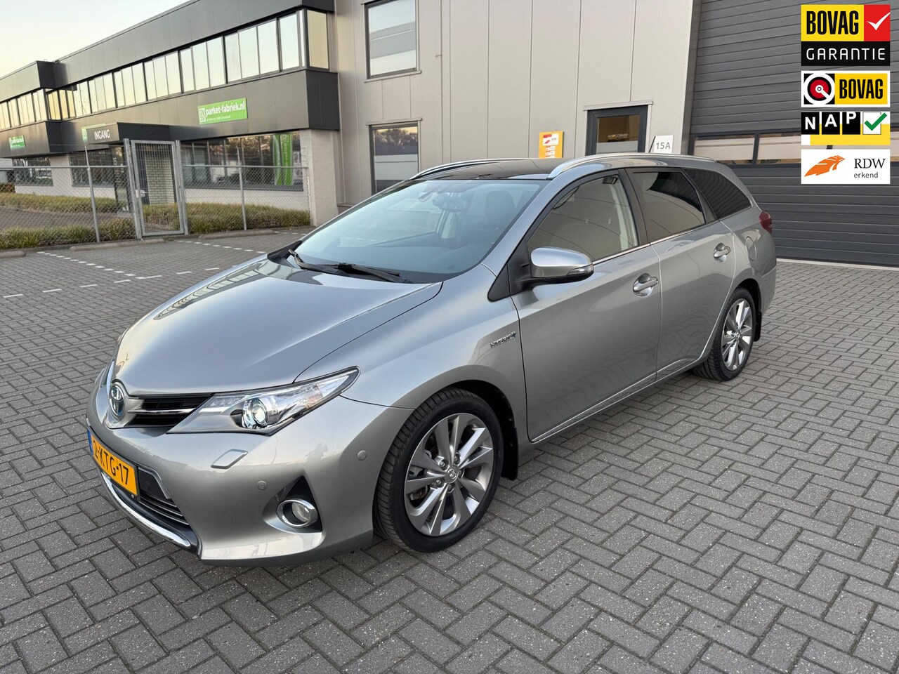 Toyota Auris Touring Sports - 1.8 Hybrid Lease Pro 1.8 Hybrid Lease Pro - AutoWereld.nl