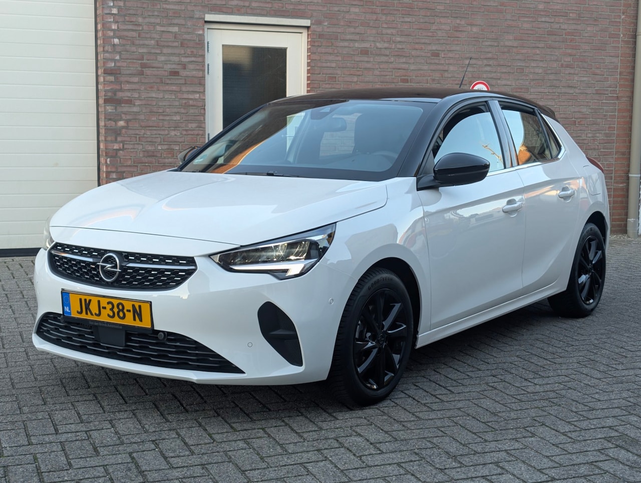 Opel Corsa - 1.2 Elegance 1.2 Elegance - AutoWereld.nl