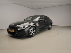 BMW 3-serie - Sedan 320i | M-Sportpakket | LED | Navigatie | Schuifdak | Sportstoelen | DAB | Hifi speak