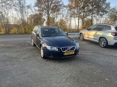 Volvo V70 - 1.6 T4 Nordic TREKHAAK AUTOMAAT LEER STOELVERWARMING