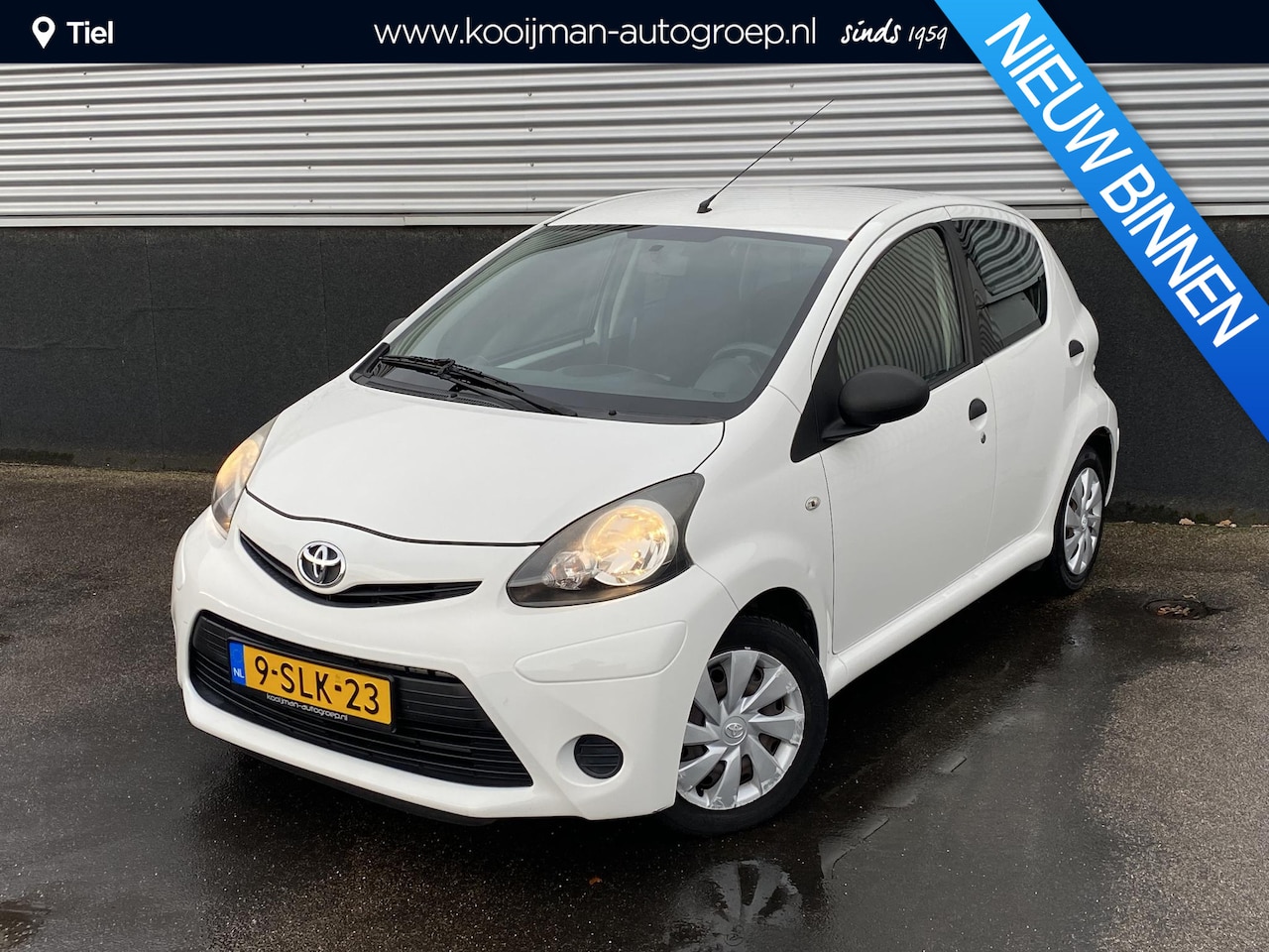 Toyota Aygo - 1.0 VVT-i Now NL auto, dealer onderhouden, boekjes compleet, airconditioning, neerklapbare - AutoWereld.nl