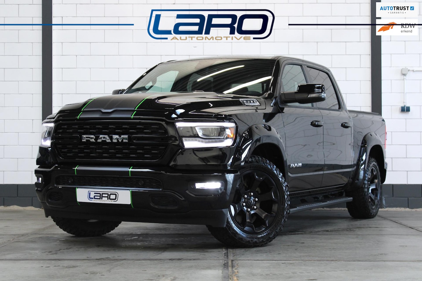 Dodge Ram 1500 - 5.7 V8 LPG |12" Scherm Widebody Leder Alpine Camera CarPlay Night - AutoWereld.nl