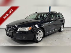 Volvo V70 - 2.5T Momentum AUTOMAAT/XENON/YOUNGTIMER