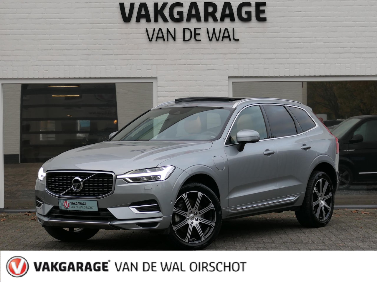 Volvo XC60 - 2.0 T8 Twin Engine AWD R-Design | Luchtvering | Bowers & Wilkens | Stoelventilatie | 360°- - AutoWereld.nl