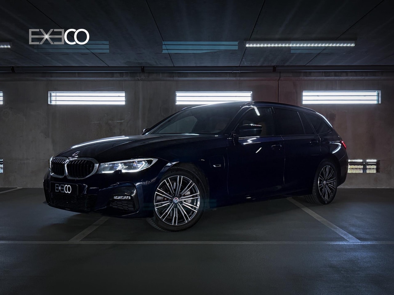 BMW 3-serie Touring - 330e xDrive M-Sport | Laser Pano HUD Leder Stuurverwarming - AutoWereld.nl