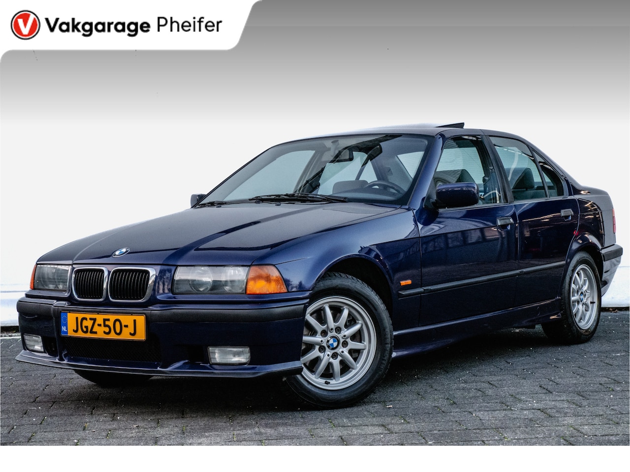 BMW 3-serie - E36 320i 150pk Aut. M-Tech/ Afn. trekhaak/ Schuif-kanteldak/ Montrealblau! - AutoWereld.nl
