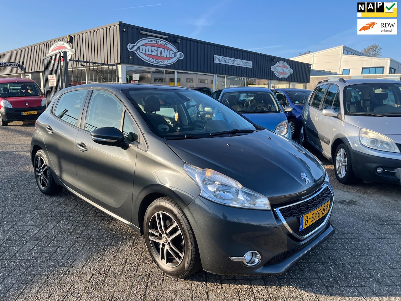 Peugeot 208 - 1.2 e-VTi Envy(st-bekr,clima,navi,automaat,bj13,5999,-) - AutoWereld.nl