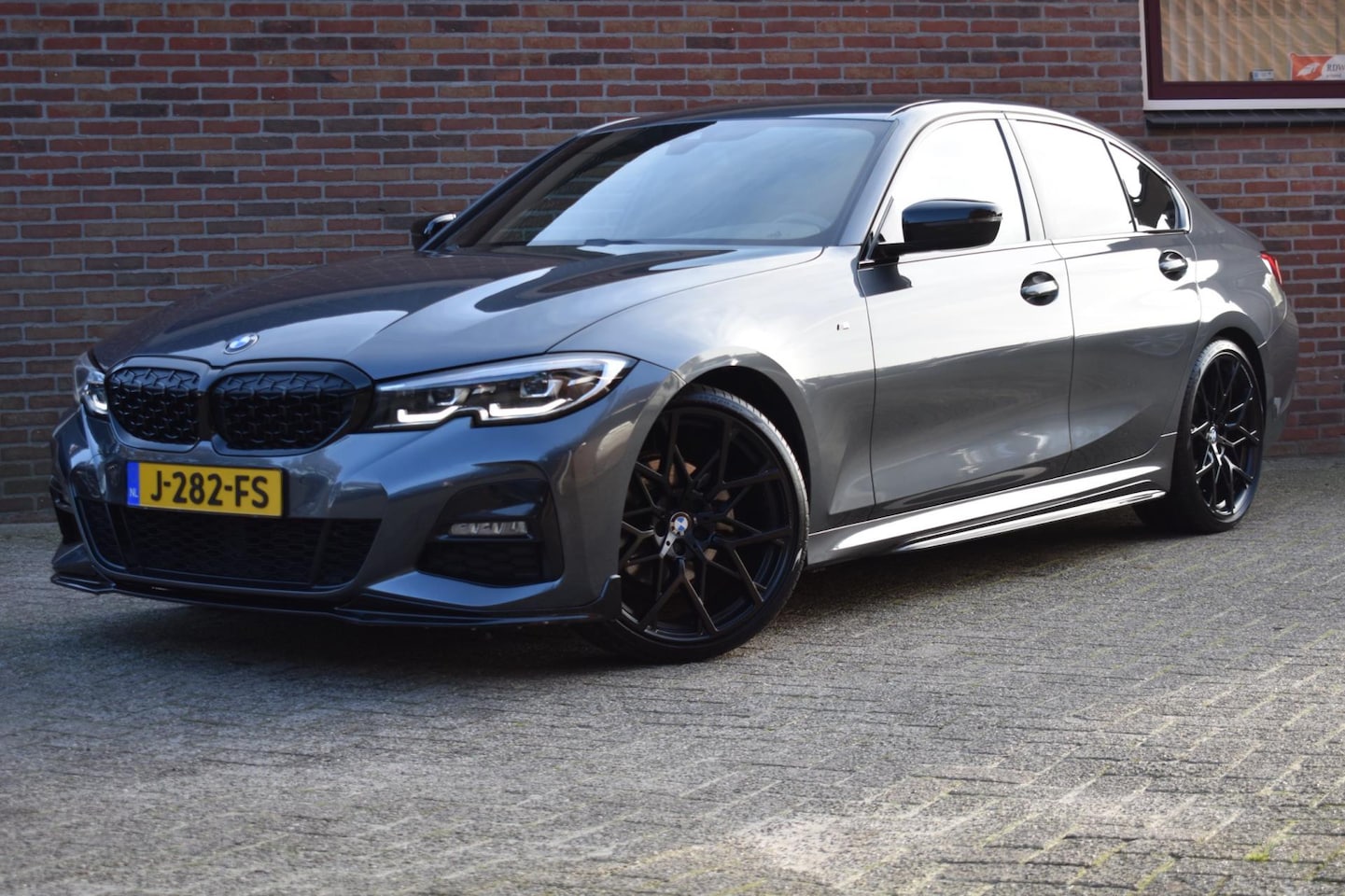 BMW 3-serie - 320i High Executive Edition '20 LED Leder Clima Navi M Pakket Inruil mogelijk - AutoWereld.nl