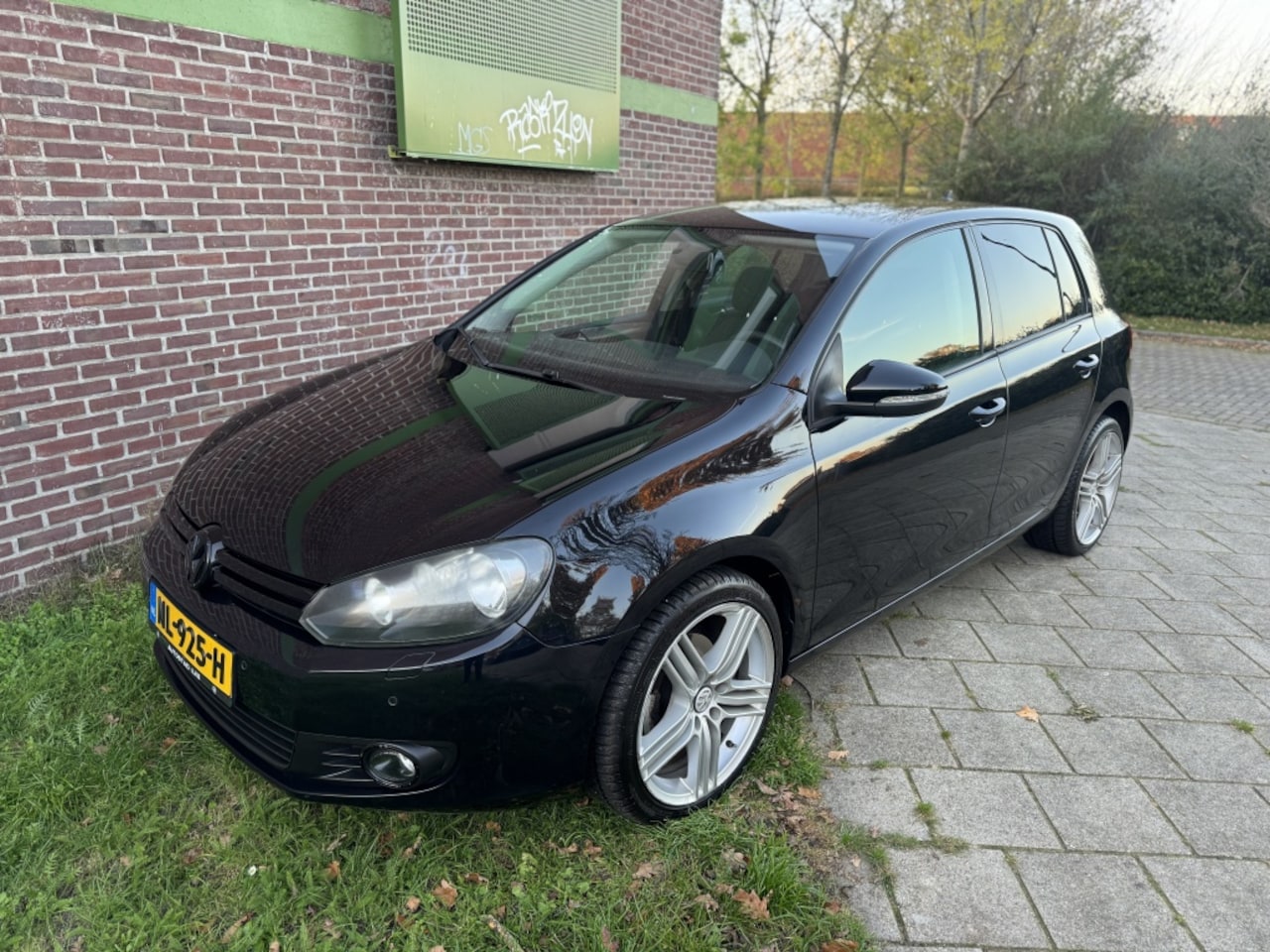 Volkswagen Golf - 1.2 TSI Comfl. BlueM*2010*Clima|Cruise|Lmv18" - AutoWereld.nl