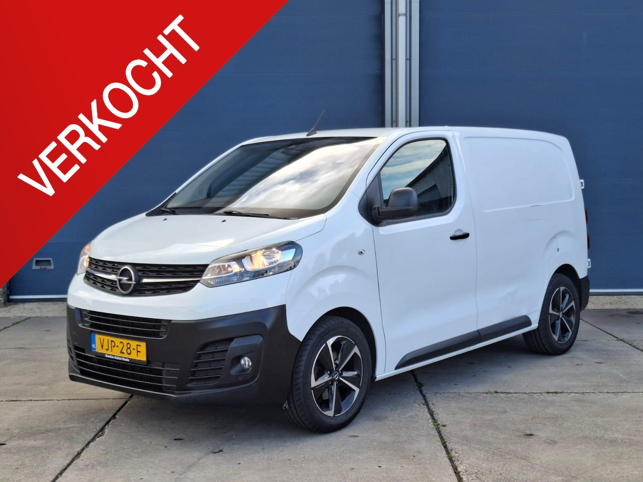Opel Vivaro - 1.5 CDTI L1H1 Edition AIRCO / CRUISE CONTROLE / 3 ZITS / N.A.P - AutoWereld.nl